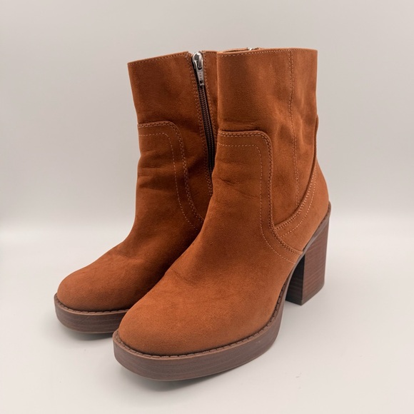 Universal Thread Shoes - Universal Thread Cognac Faux Suede Ankle Block Heel Boots Women’s Size 7.5
